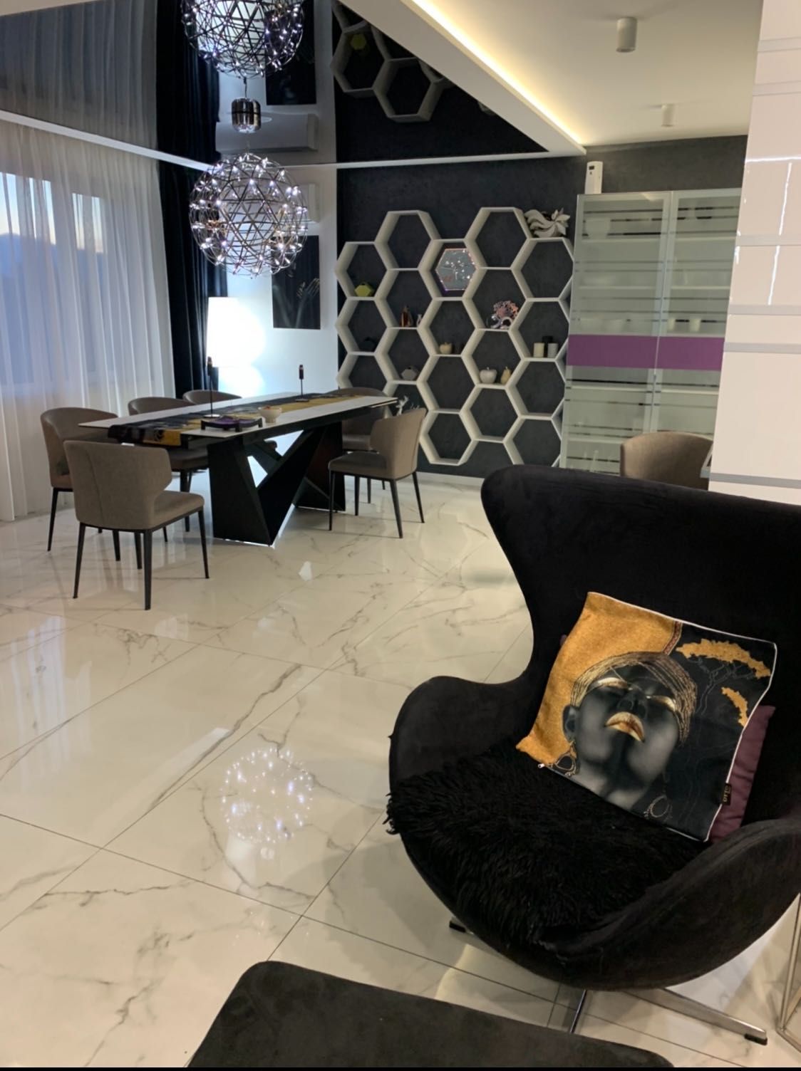 Четиристаен апартамент в Пазарджик, Идеален център - 220 кв.м за 841 €/кв.м - Снимка #5