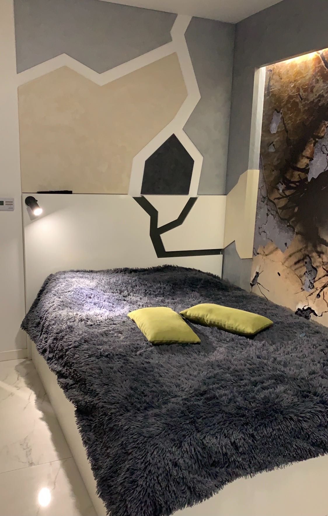 Четиристаен апартамент в Пазарджик, Идеален център - 220 кв.м за 841 €/кв.м - Снимка #16