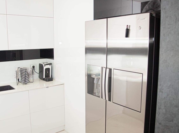 Четиристаен апартамент в Пазарджик, Идеален център - 220 кв.м за 841 €/кв.м - Снимка #4