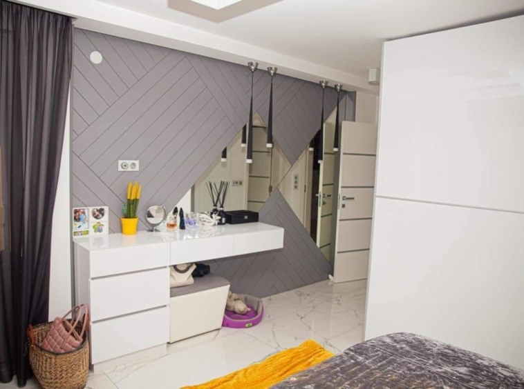 Четиристаен апартамент в Пазарджик, Идеален център - 220 кв.м за 841 €/кв.м - Снимка #21