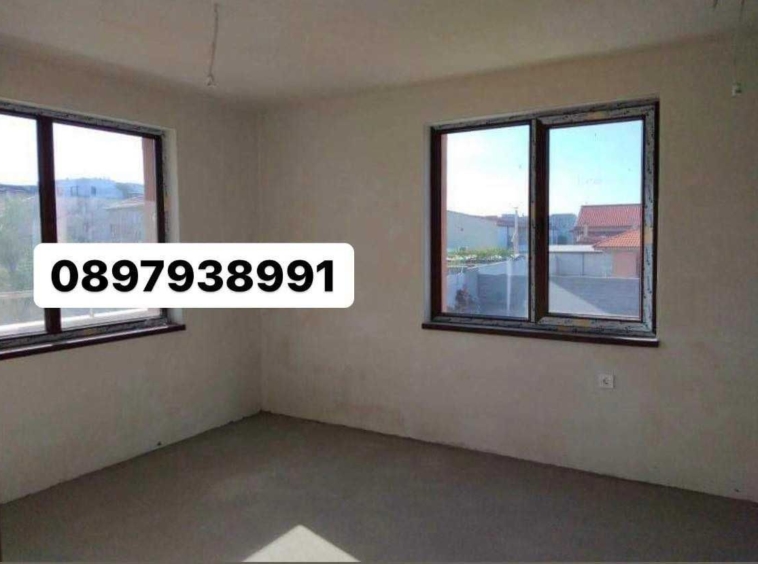 Тристаен апартамент в Пловдив, Остромила - 82 кв.м за 1250 €/кв.м - Снимка #4