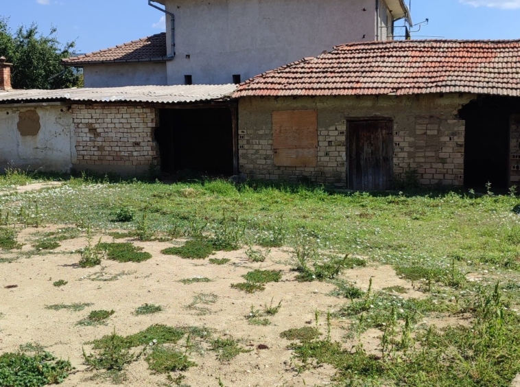Къща в с. Ветрен, Област Стара Загора - 70 кв.м за 229 €/кв.м - Снимка #2