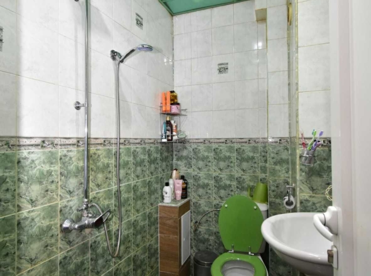Двустаен апартамент в Перник, Димова махала - 74 кв.м за 1426 €/кв.м - Снимка #9