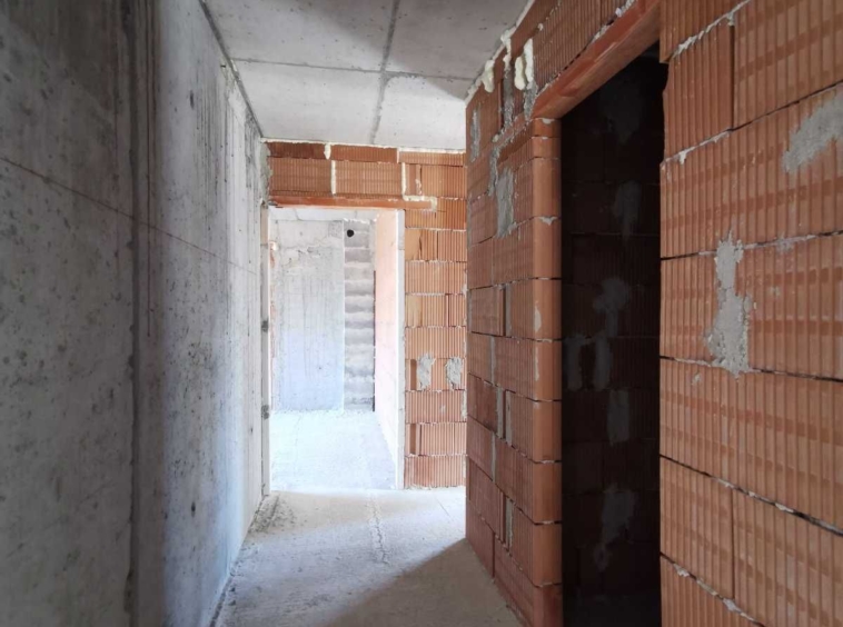 Тристаен апартамент в Русе, Алеи Възраждане - 83 кв.м за 1023 €/кв.м - Снимка #7