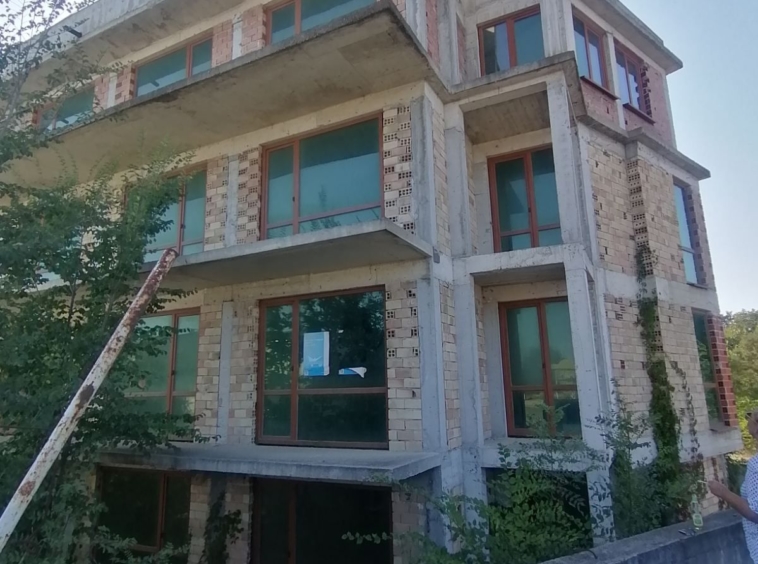 Хотел в с. Варвара, Област Бургас - 860 кв.м за 233 €/кв.м - Снимка #7