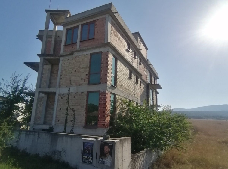 Хотел в с. Варвара, Област Бургас - 860 кв.м за 233 €/кв.м - Снимка #14