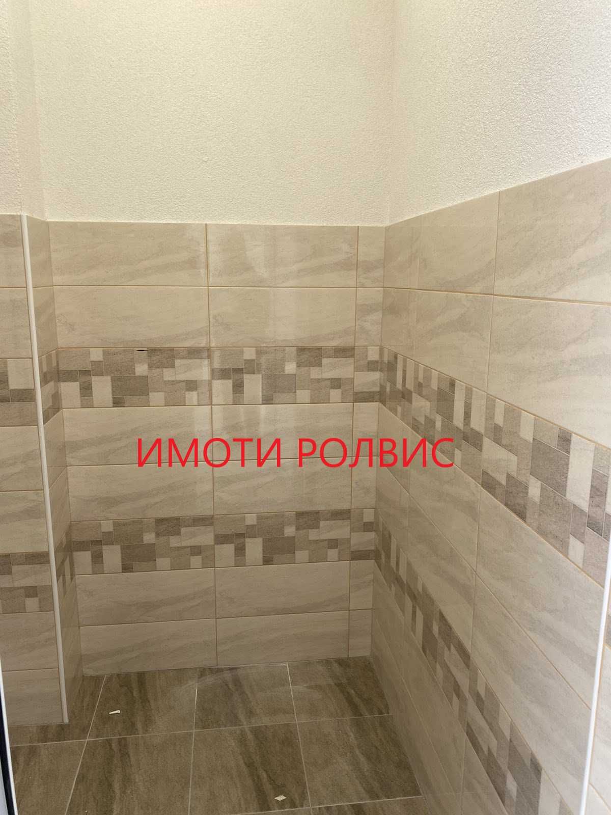 Дава се под наем Магазин в Шумен, Боян Българанов 2 - 58 кв.м за 800лв € - Снимка #3