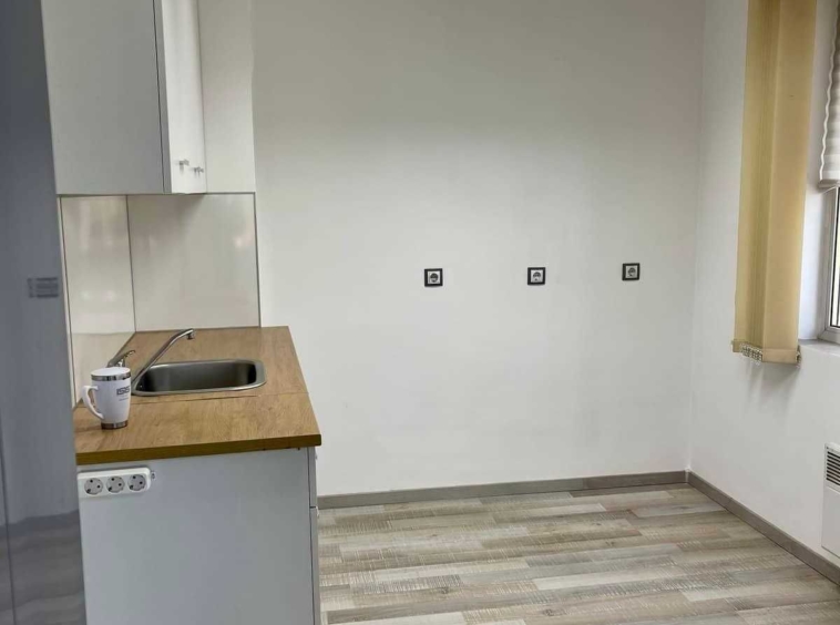 Дава се под наем Офис в София, Кръстова вада - 240 кв.м за 800 € - Снимка #6