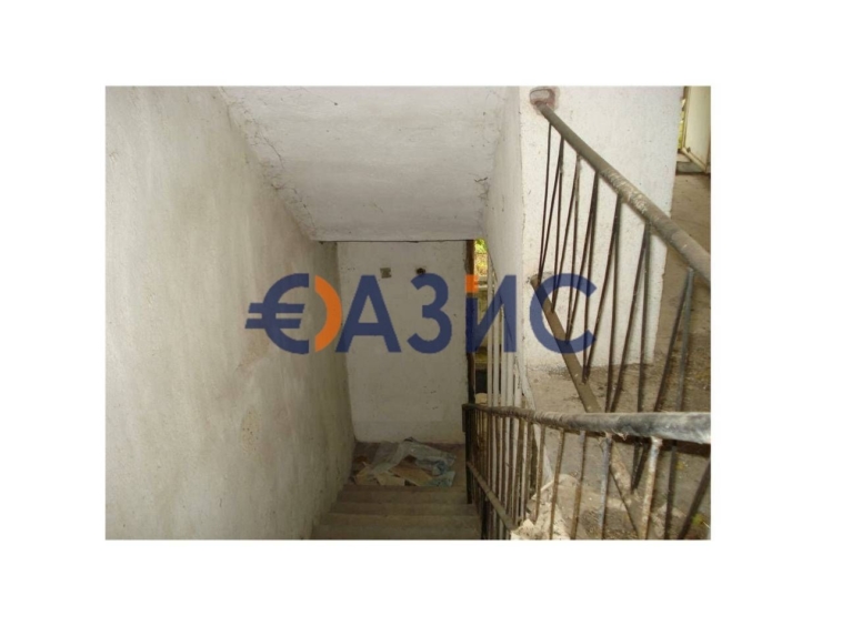 Къща в с. Овчи кладенец, Област Ямбол - 204 кв.м за 27 €/кв.м - Снимка #12