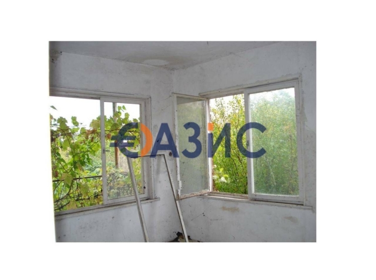 Къща в с. Овчи кладенец, Област Ямбол - 204 кв.м за 27 €/кв.м - Снимка #13