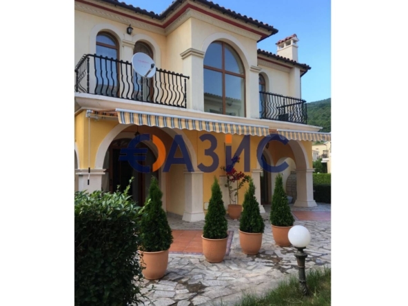 Къща в к.к. Елените - 217 кв.м за 1171 €/кв.м - Снимка #1