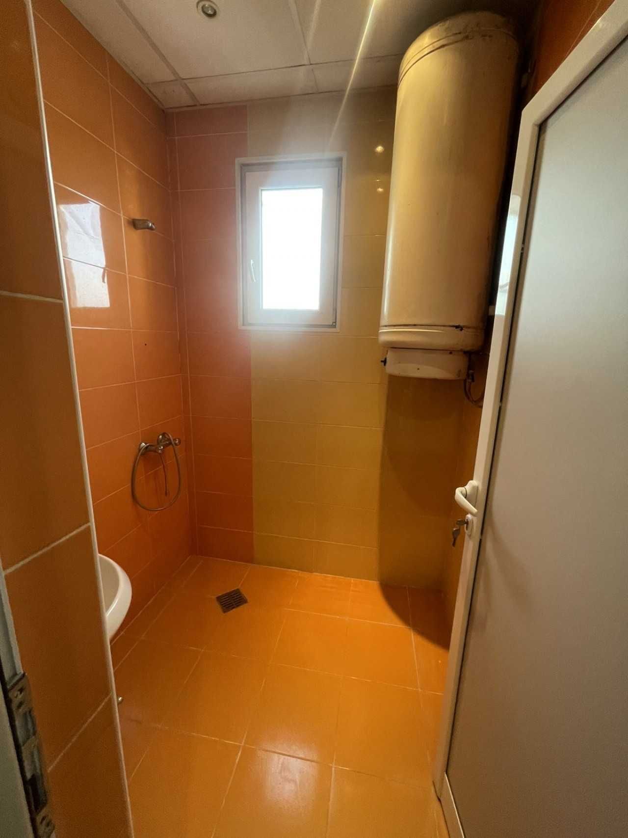 Тристаен апартамент в Пловдив, Христо Смирненски - 82 кв.м за 1159 €/кв.м - Снимка #9