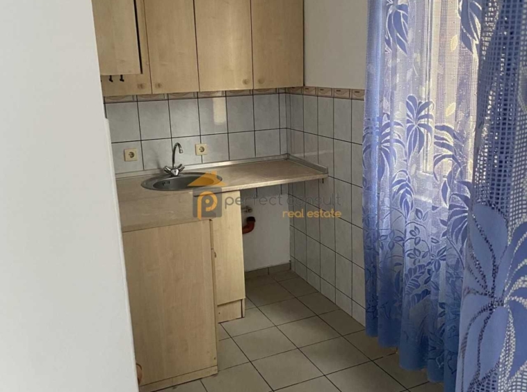 Дава се под наем Двустаен апартамент в Пловдив, Каменица 1 - 58 кв.м за 200 € - Снимка #2