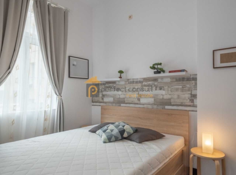 Дава се под наем Етаж от къща в Пловдив, Център - 65 кв.м за 410 € - Снимка #7