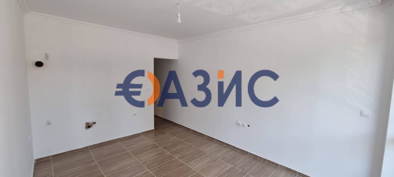 Едностаен апартамент в к.к. Слънчев бряг - 36 кв.м за 806 €/кв.м - Снимка #2