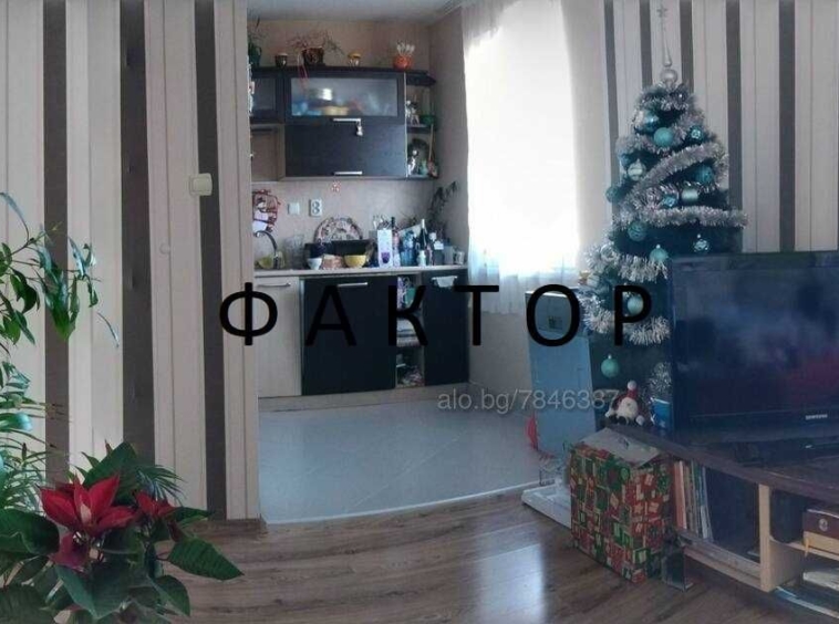 Тристаен апартамент в Пловдив, Въстанически - 110 кв.м за 1225 €/кв.м - Снимка #3