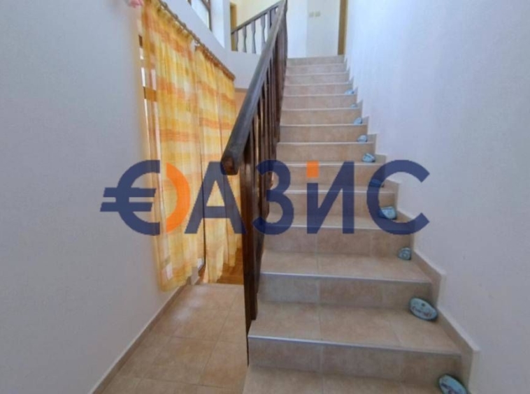 Къща в Каблешково - 179 кв.м за 922 €/кв.м - Снимка #13