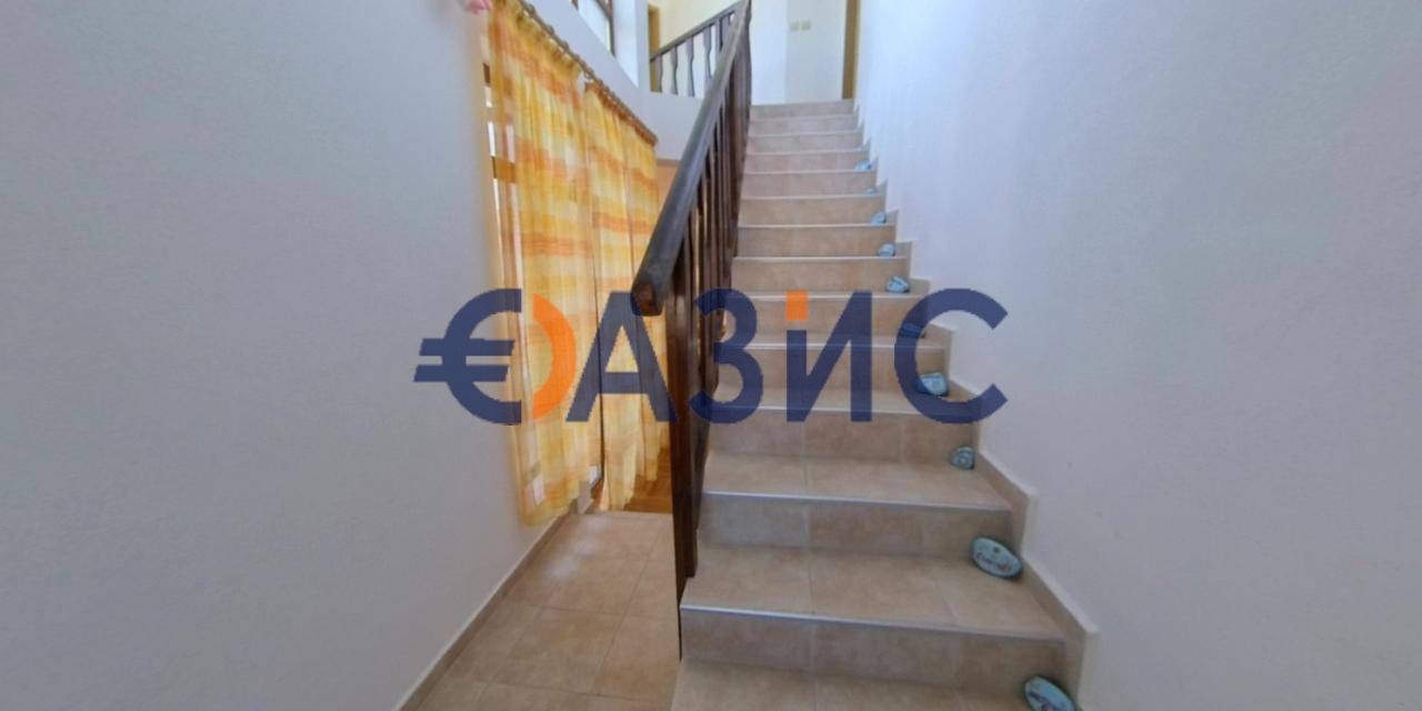 Къща в Каблешково - 179 кв.м за 922 €/кв.м - Снимка #13