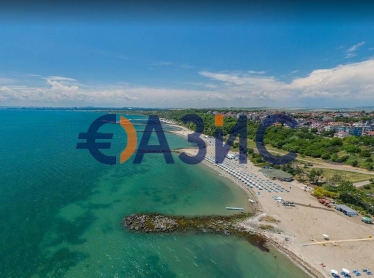 Двустаен апартамент в Бургас, Сарафово - 65 кв.м за 1139 €/кв.м - Снимка #8