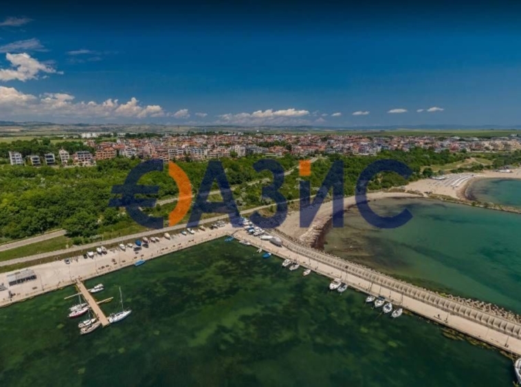 Двустаен апартамент в Бургас, Сарафово - 65 кв.м за 1139 €/кв.м - Снимка #13