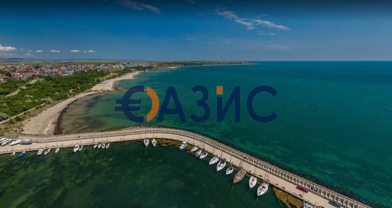 Двустаен апартамент в Бургас, Сарафово - 65 кв.м за 1139 €/кв.м - Снимка #14