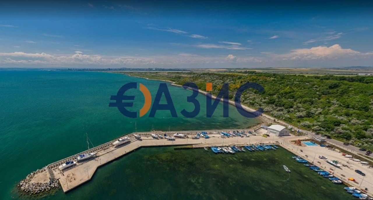 Двустаен апартамент в Бургас, Сарафово - 65 кв.м за 1139 €/кв.м - Снимка #12