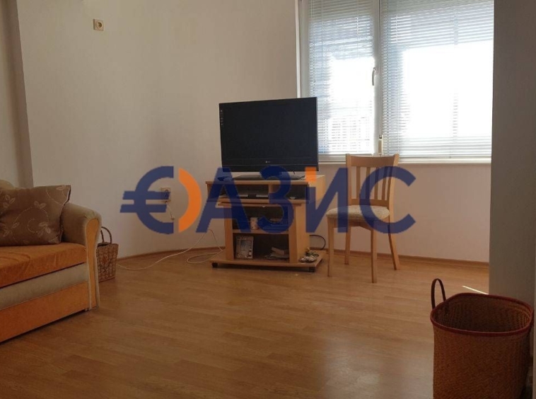 Тристаен апартамент в Несебър - 102 кв.м за 865 €/кв.м - Снимка #2