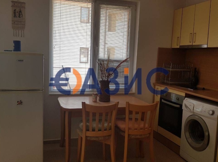 Тристаен апартамент в Несебър - 102 кв.м за 865 €/кв.м - Снимка #4