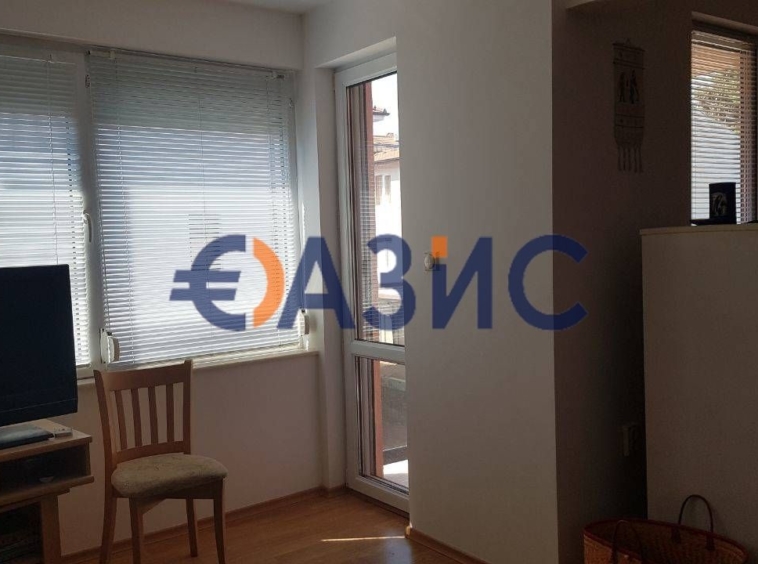 Тристаен апартамент в Несебър - 102 кв.м за 865 €/кв.м - Снимка #6