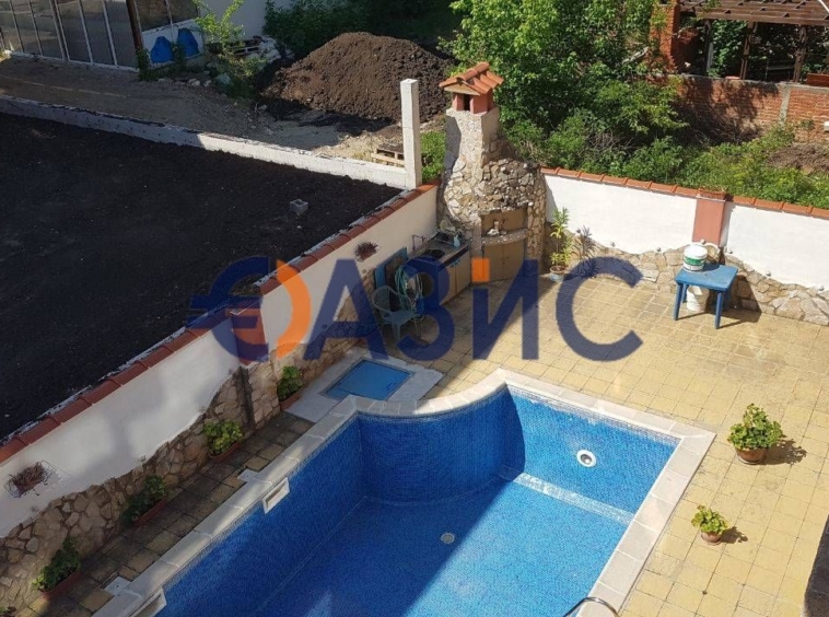 Тристаен апартамент в Несебър - 102 кв.м за 865 €/кв.м - Снимка #15