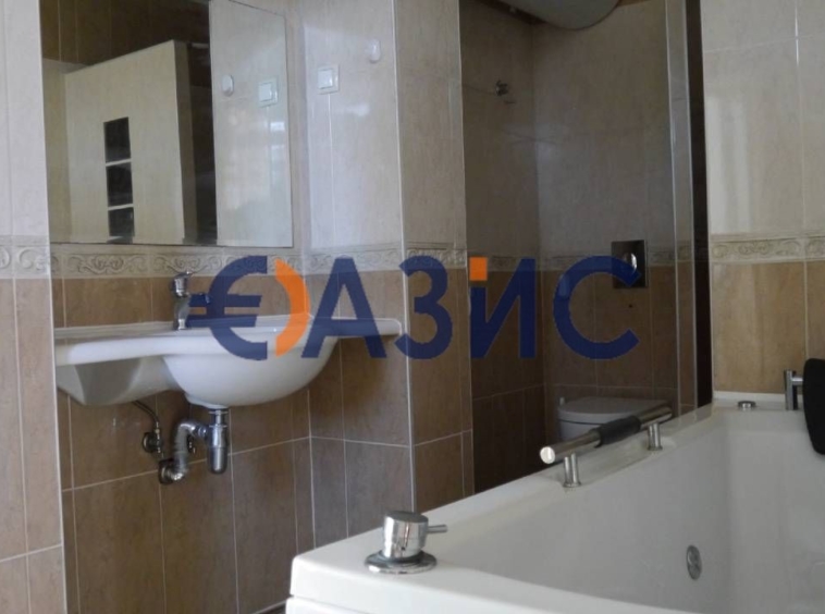 Тристаен апартамент в Несебър - 172 кв.м за 1280 €/кв.м - Снимка #9