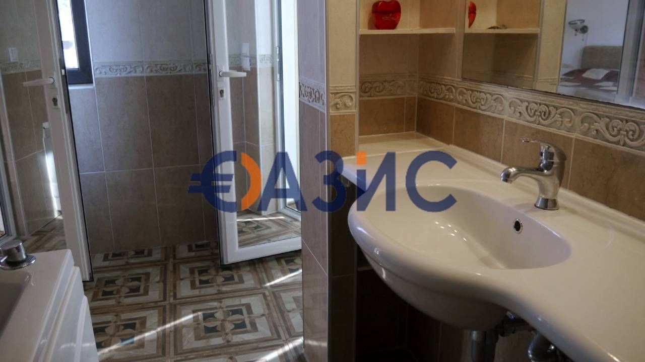 Тристаен апартамент в Несебър - 172 кв.м за 1280 €/кв.м - Снимка #12