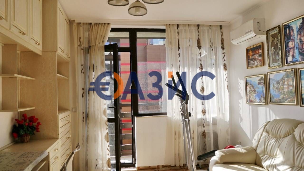 Тристаен апартамент в Несебър - 172 кв.м за 1280 €/кв.м - Снимка #15