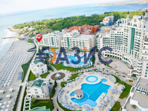 Тристаен апартамент в Поморие - 120 кв.м за 688 €/кв.м - Снимка #1
