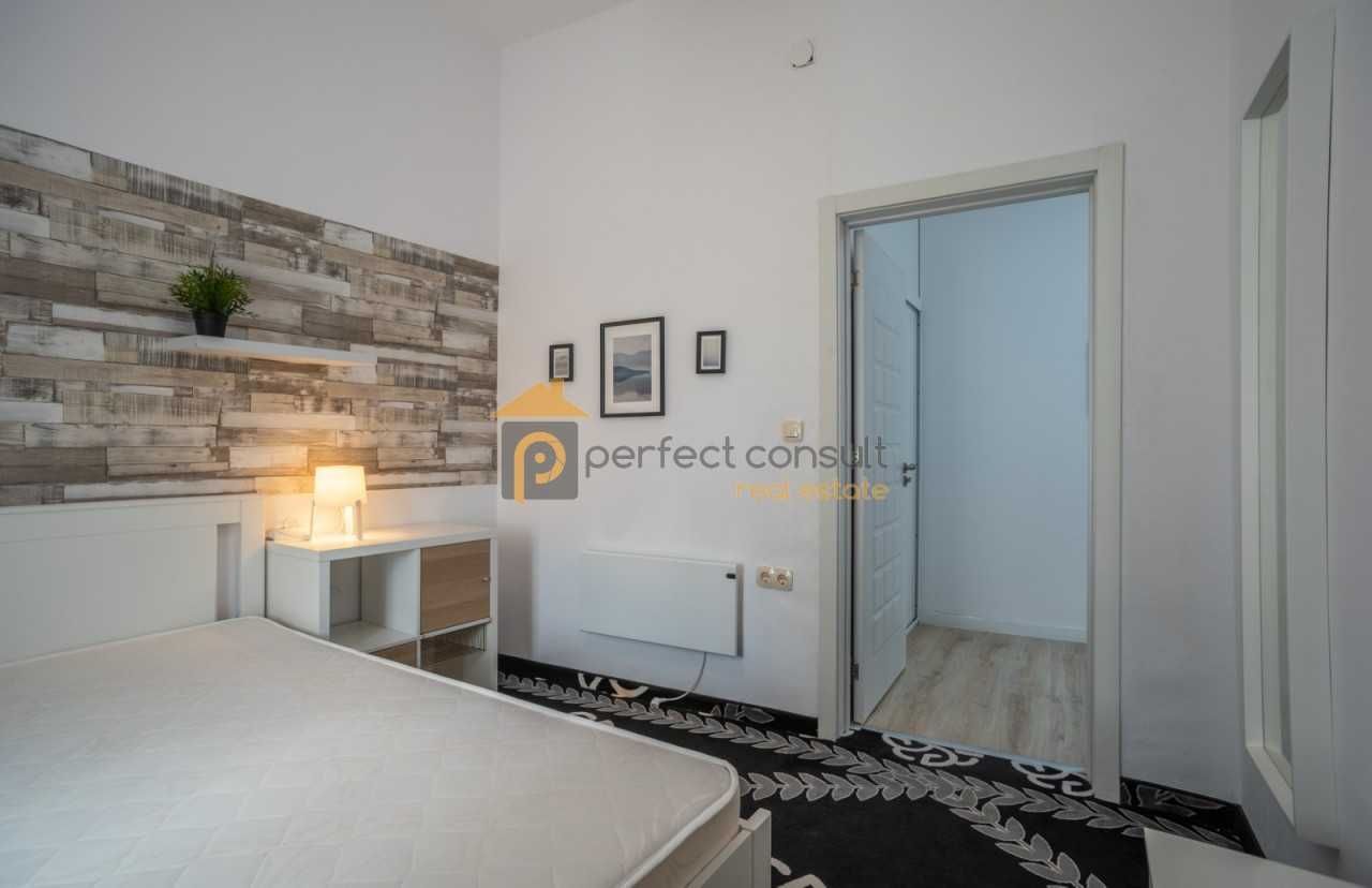 Дава се под наем Етаж от къща в Пловдив, Център - 65 кв.м за 410 € - Снимка #13