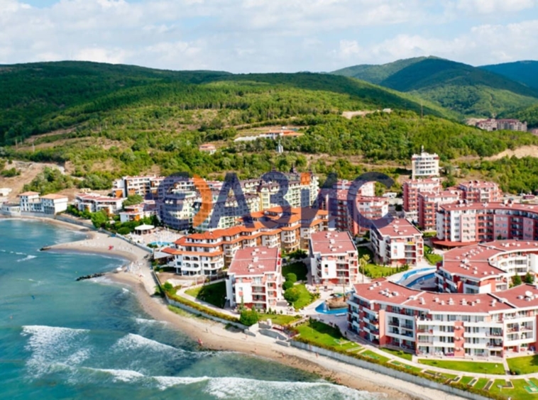 Тристаен апартамент в к.к. Елените - 93 кв.м за 1173 €/кв.м - Снимка #8