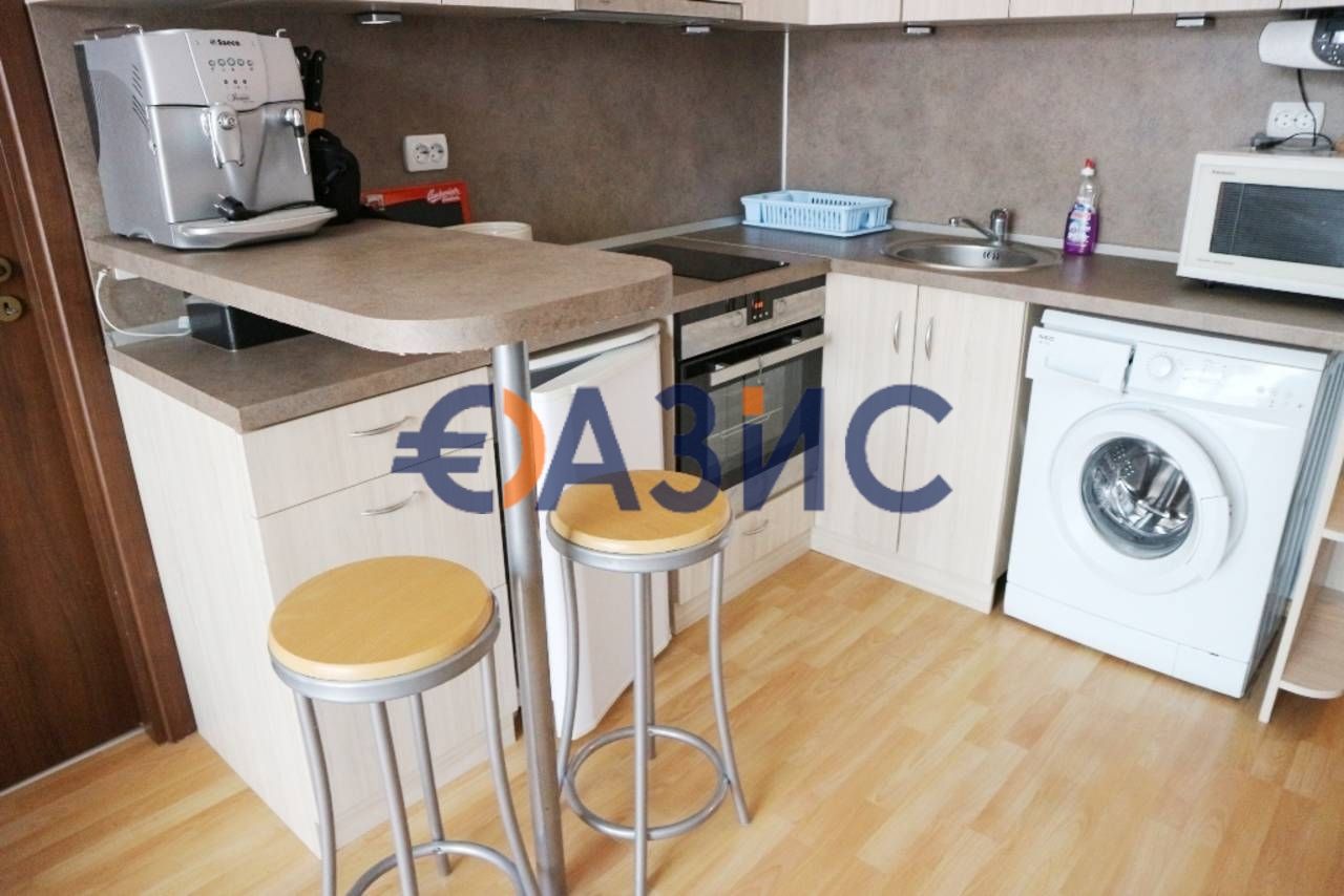 Тристаен апартамент в к.к. Слънчев бряг - 67 кв.м за 575 €/кв.м - Снимка #4