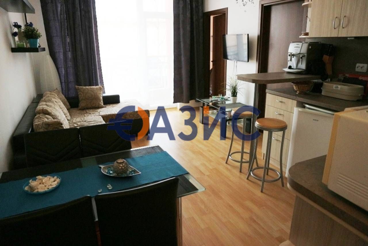 Тристаен апартамент в к.к. Слънчев бряг - 67 кв.м за 575 €/кв.м - Снимка #5