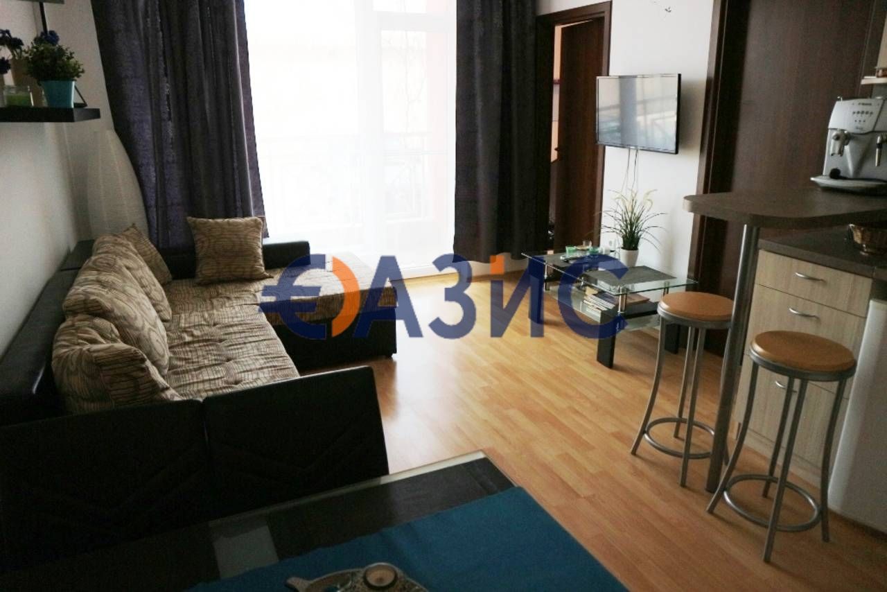 Тристаен апартамент в к.к. Слънчев бряг - 67 кв.м за 575 €/кв.м - Снимка #6