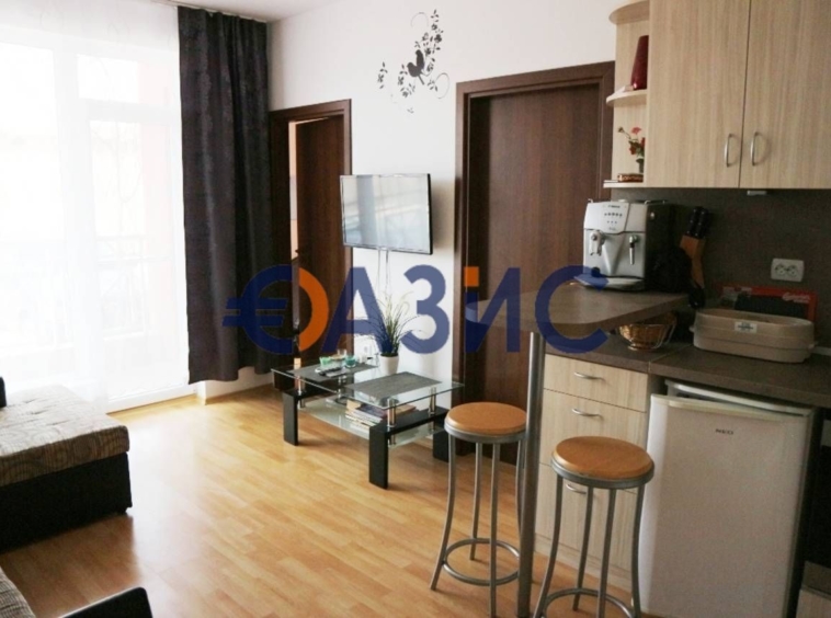 Тристаен апартамент в к.к. Слънчев бряг - 67 кв.м за 575 €/кв.м - Снимка #7