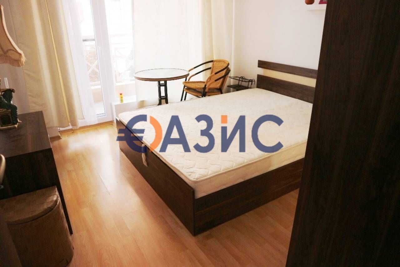Тристаен апартамент в к.к. Слънчев бряг - 67 кв.м за 575 €/кв.м - Снимка #10