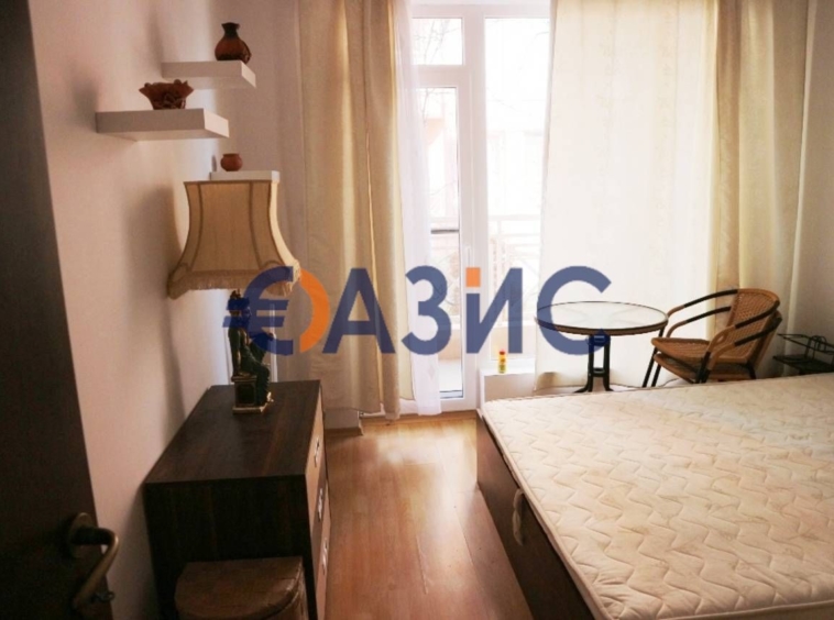 Тристаен апартамент в к.к. Слънчев бряг - 67 кв.м за 575 €/кв.м - Снимка #11