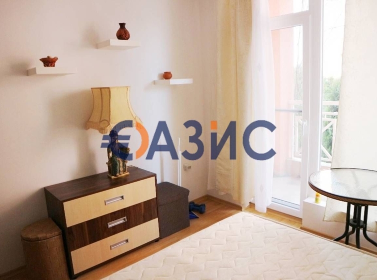 Тристаен апартамент в к.к. Слънчев бряг - 67 кв.м за 575 €/кв.м - Снимка #14