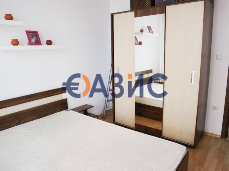 Тристаен апартамент в к.к. Слънчев бряг - 67 кв.м за 575 €/кв.м - Снимка #15