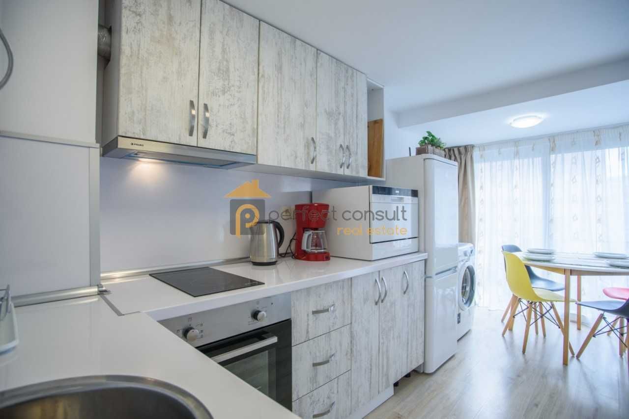 Дава се под наем Етаж от къща в Пловдив, Център - 65 кв.м за 410 € - Снимка #2