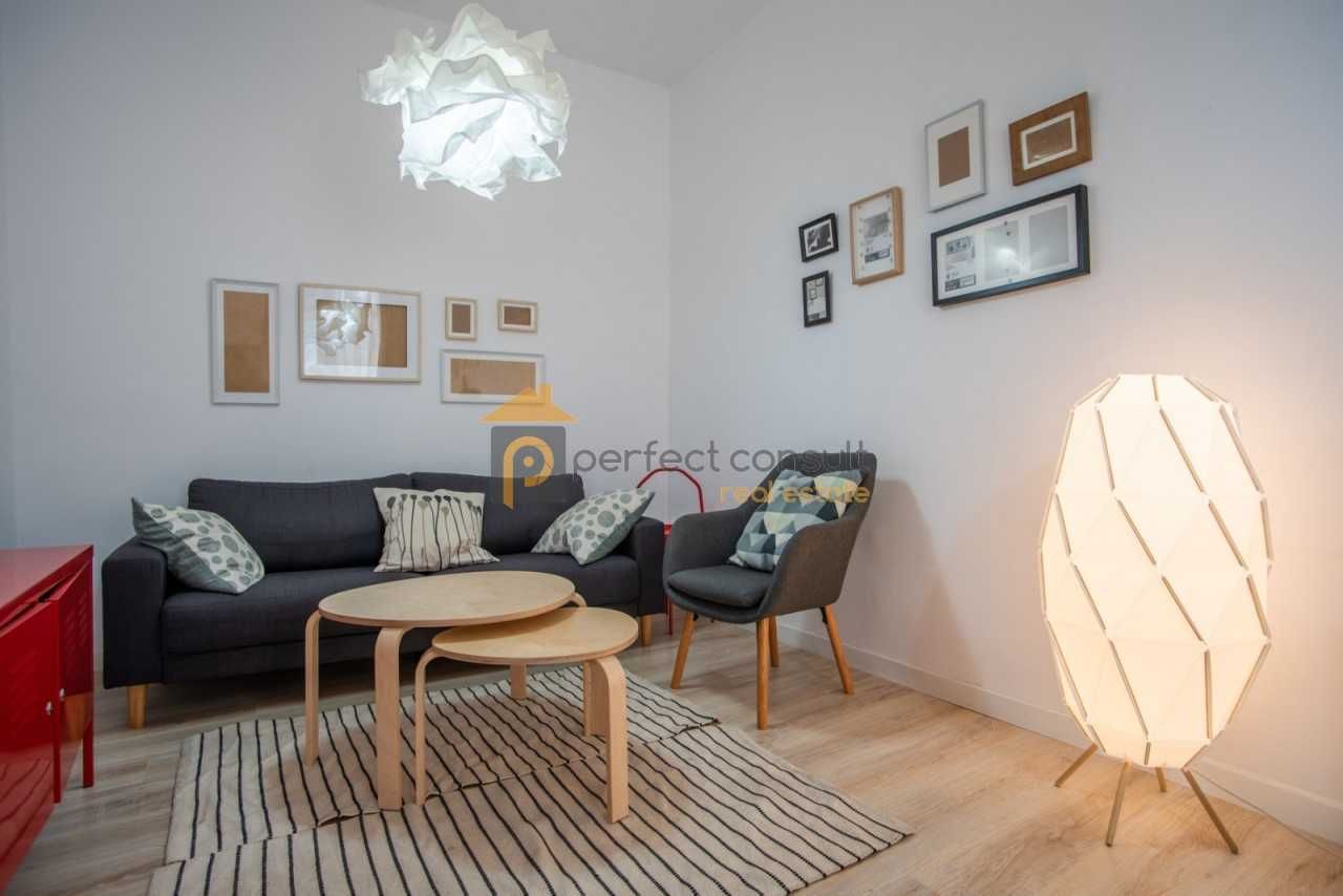 Дава се под наем Етаж от къща в Пловдив, Център - 65 кв.м за 410 € - Снимка #3