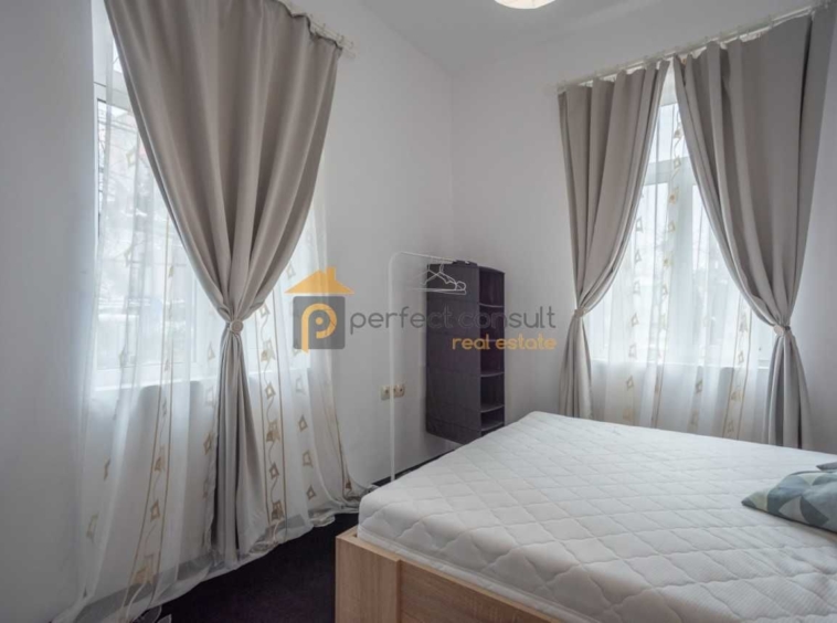 Дава се под наем Етаж от къща в Пловдив, Център - 65 кв.м за 410 € - Снимка #9