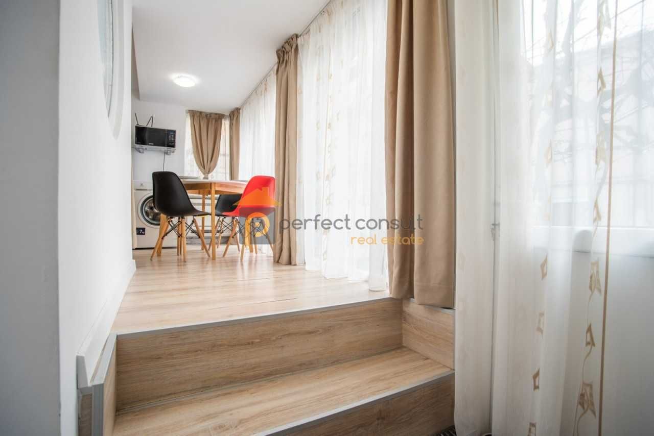 Дава се под наем Етаж от къща в Пловдив, Център - 65 кв.м за 410 € - Снимка #18