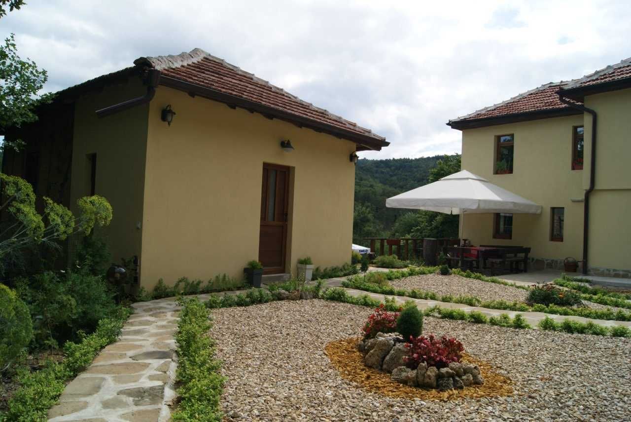 Къща в с. Дончовци, Област Габрово - 210 кв.м за 977 €/кв.м - Снимка #3