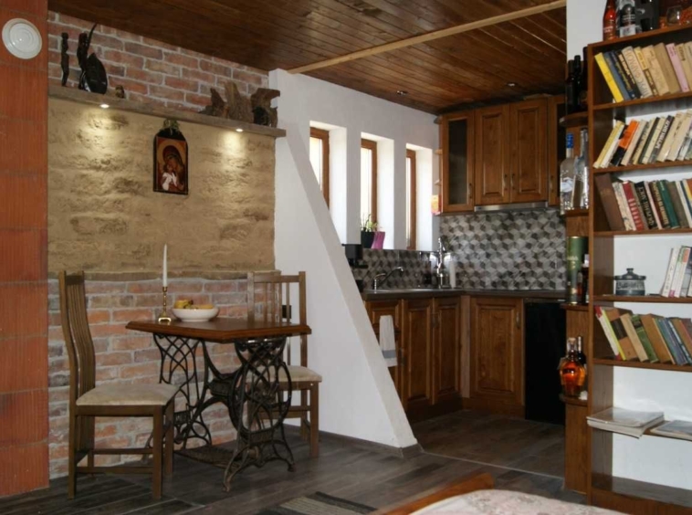 Къща в с. Дончовци, Област Габрово - 210 кв.м за 977 €/кв.м - Снимка #17